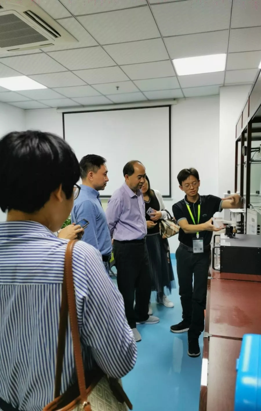 參觀產品展示區